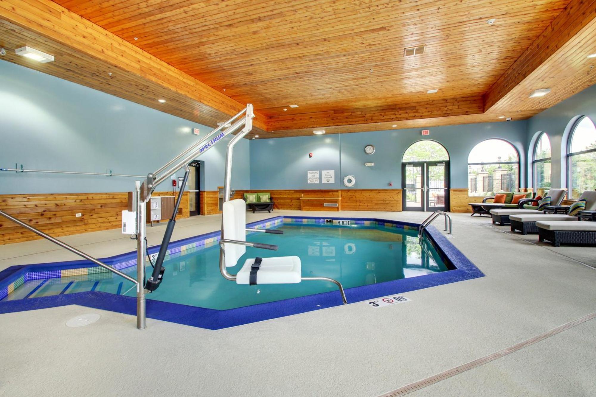 Holiday Inn Express & Suites Aurora - Naperville By Ihg Dış mekan fotoğraf